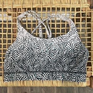 LULU LEMON SPORTS BRA
